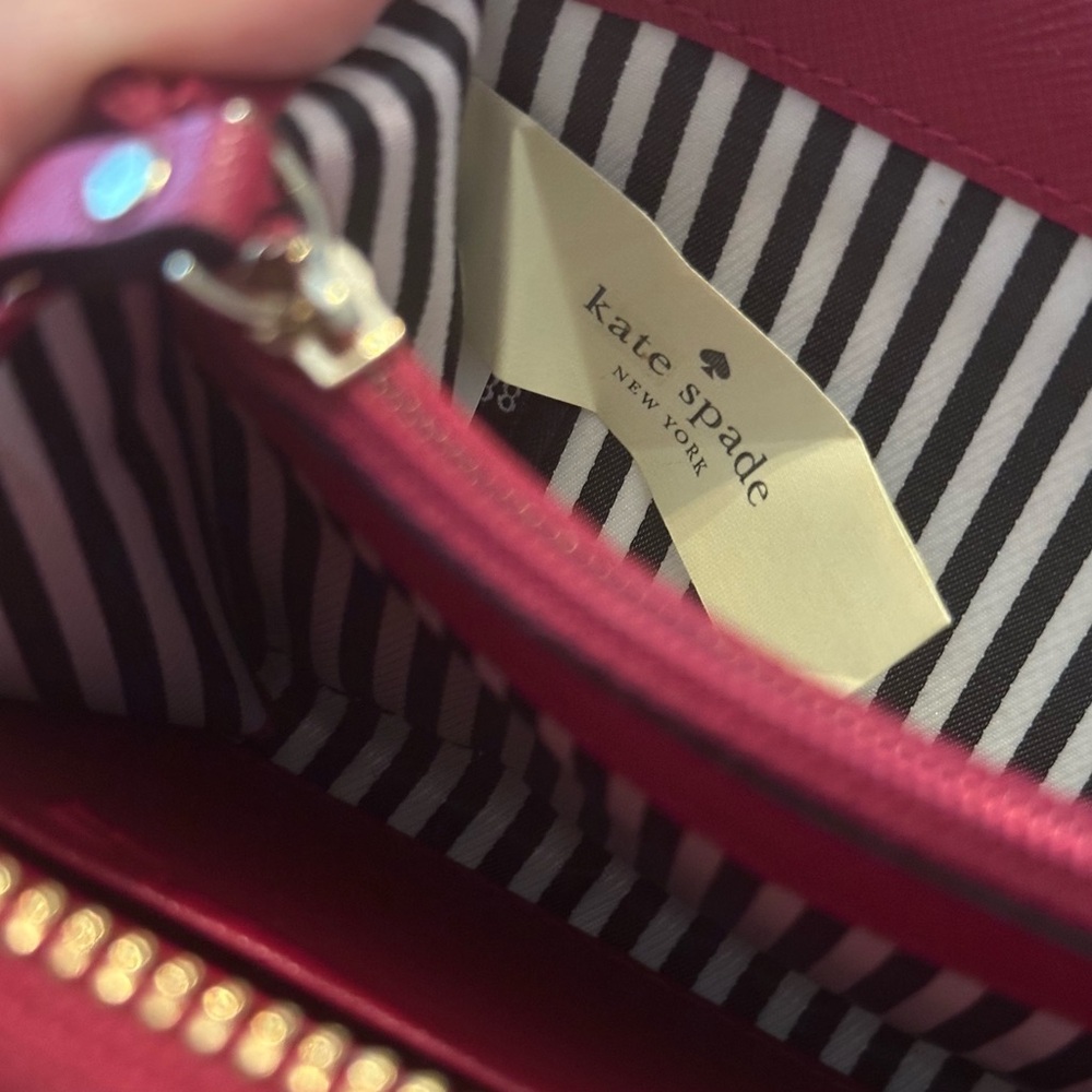 Kate Spade Raspberry Leather Wallet Sleek Design - Picture 4 of 11